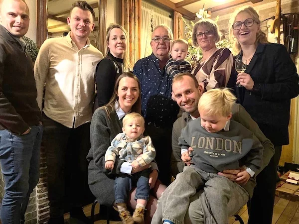 De familie Snoeijs van Café in Holland in Castelré