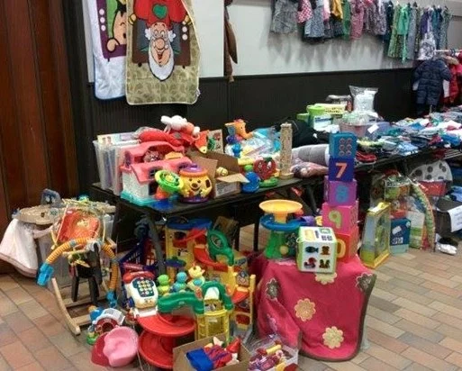 Afbeelding: Tweedehandsbeurs kinderspullen